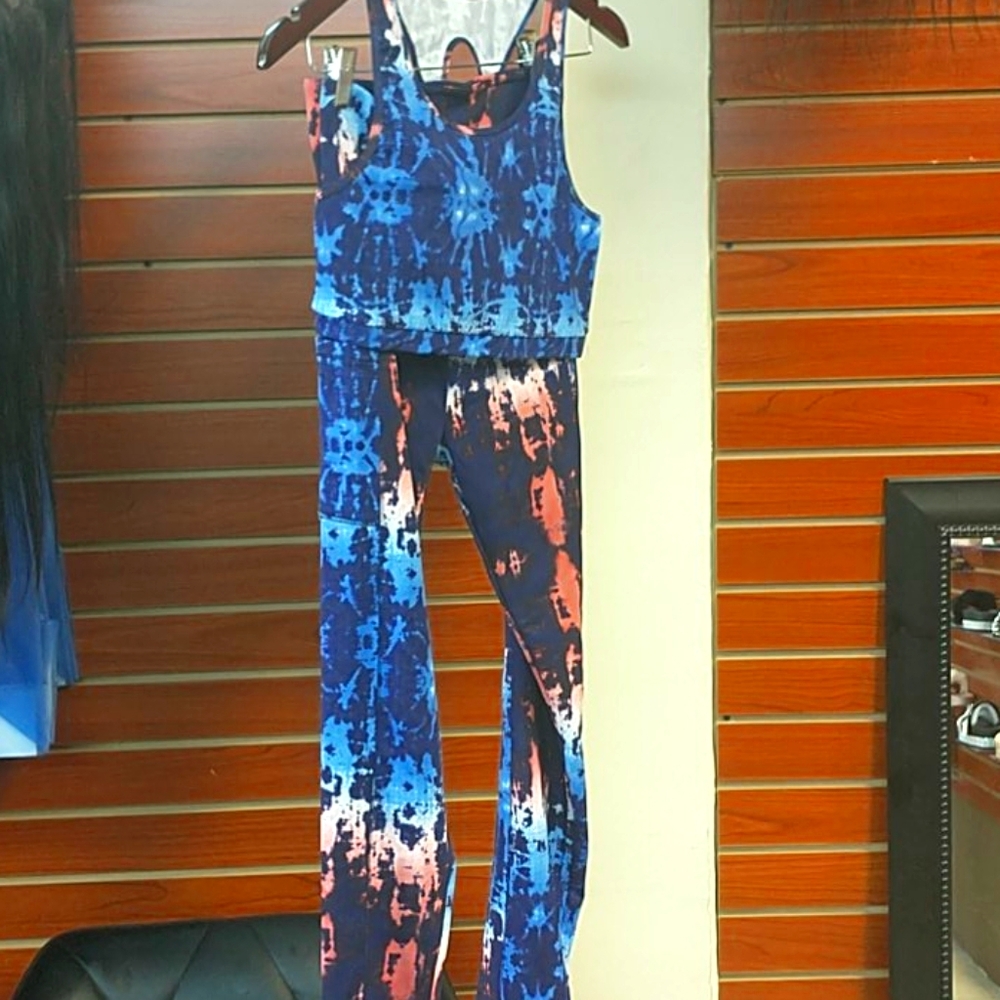 2. Piece outfit